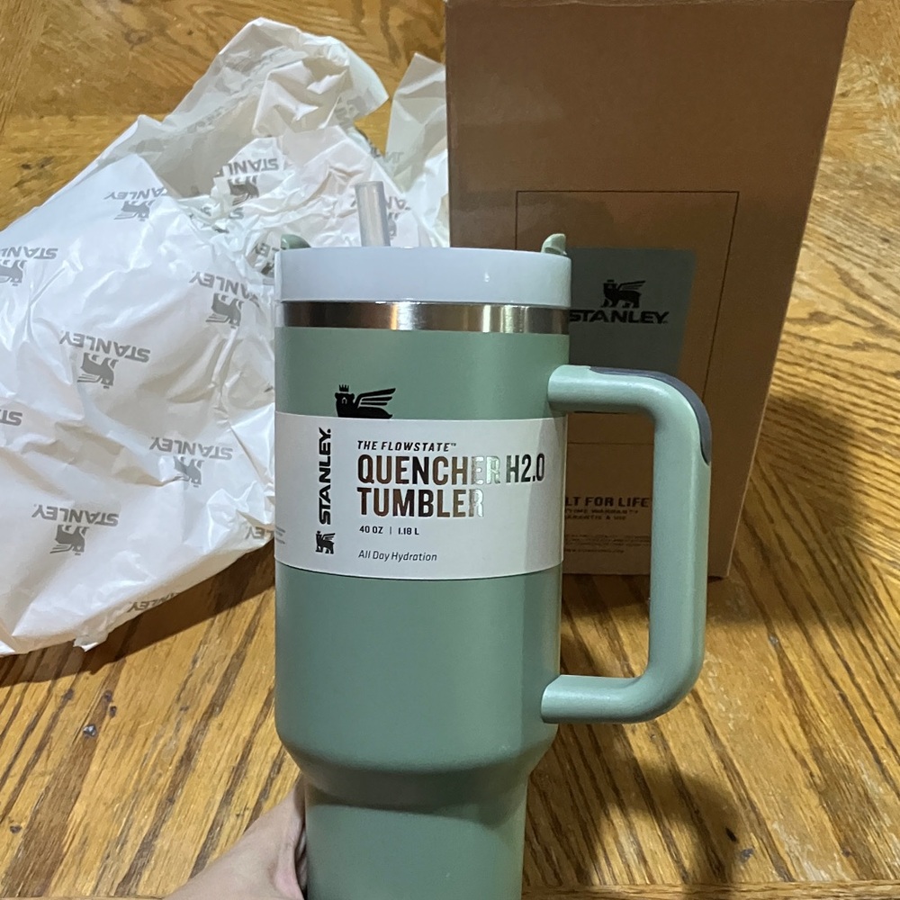 Stanley Quencher H2.0 44 oz.Tumbler - Mint Green